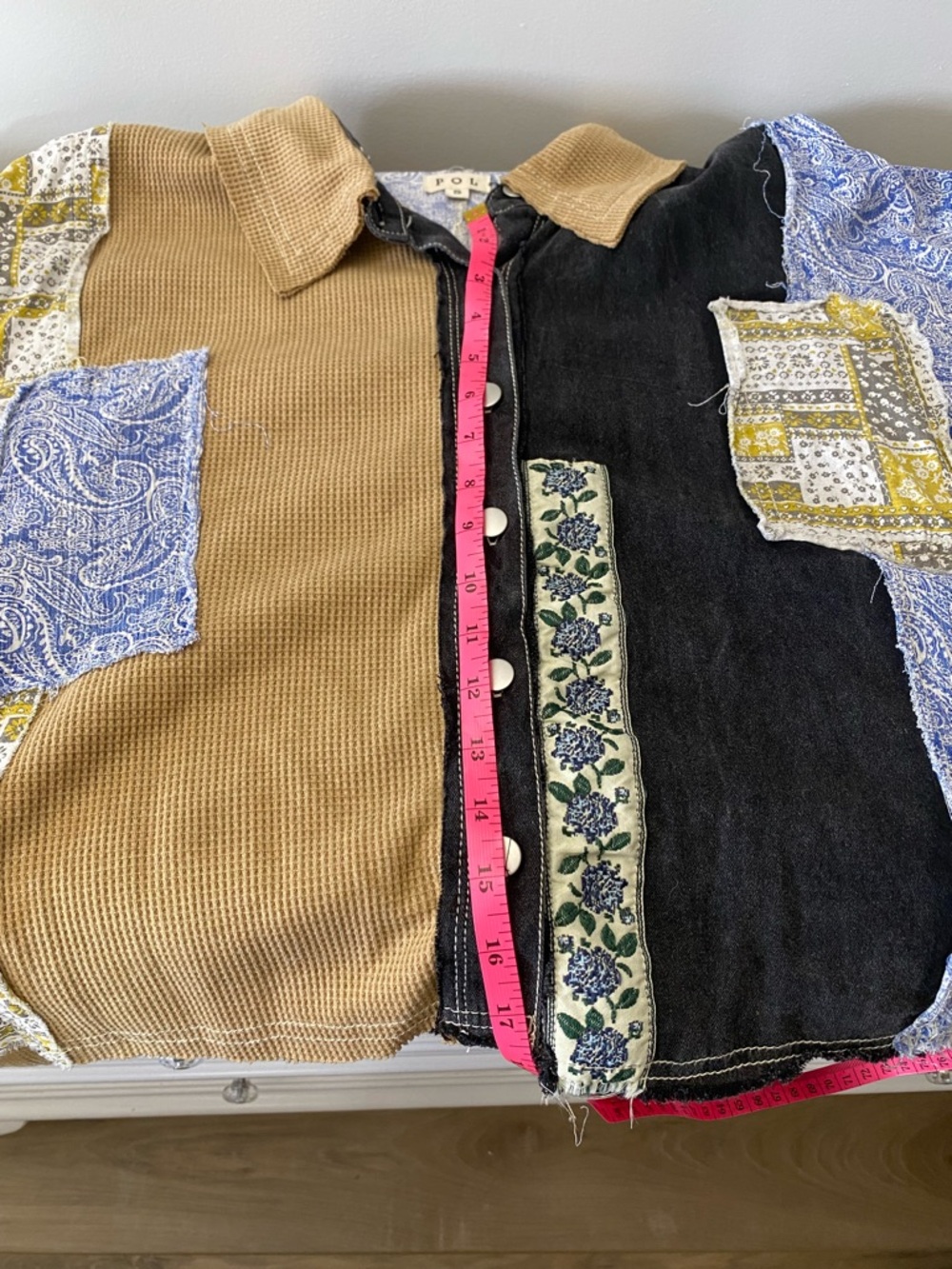 POL Paisley Floral Patchwork Oversized Crop Button-Front Shirt Size Small - Picture 12 of 14